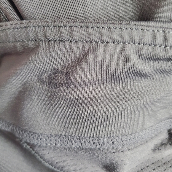 Champion Mid Rise Yoga Capri- Size M - Picture 4 of 8